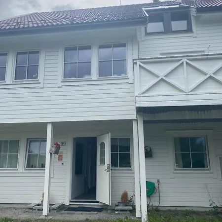 Casa La Familia Проживание в семье Берген